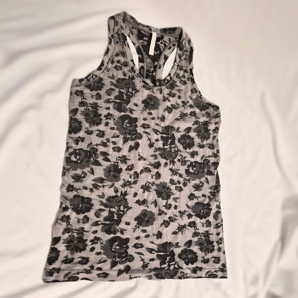 Athleta Gray Black Floral Jacquard Seamless Racerback Tank Top Small 631841-00 - Picture 5 of 8